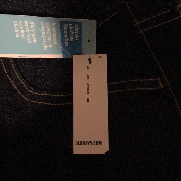 Old Navy Jean Shorts. Size 6. - Picture 3 of 3